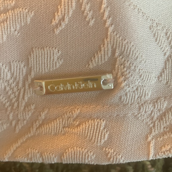 Calvin Klein rose colored top - Picture 5 of 8